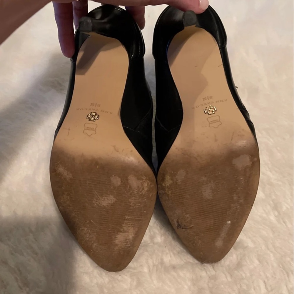 *SOLD* GORGEOUS! Black Leather Booties 8 1/2 - Picture 9 of 11